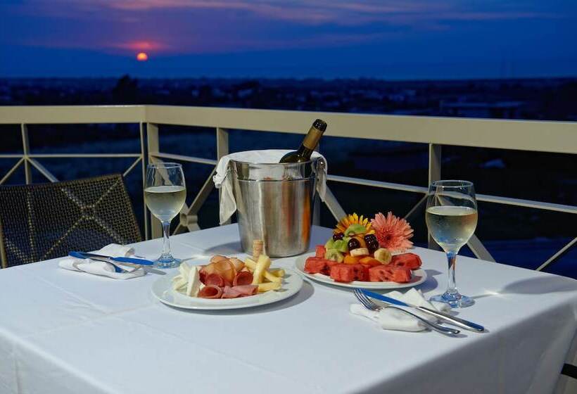 اتاق استاندارد با چشم‌انداز دریا, Royal Hotel Thessaloniki