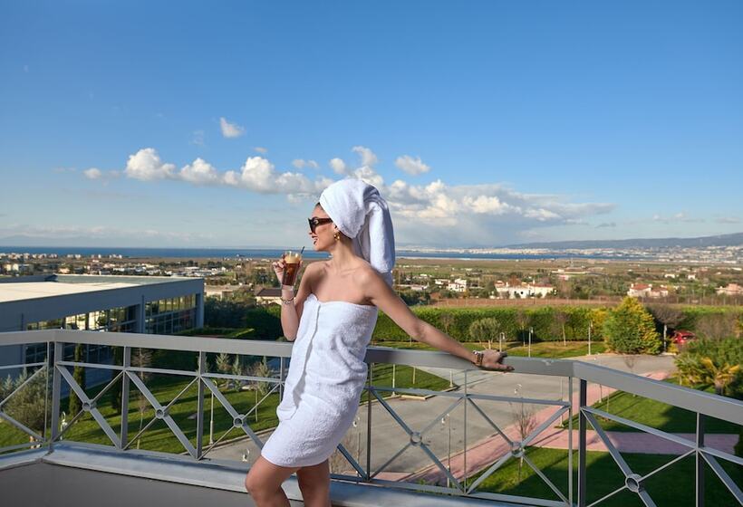 اتاق استاندارد با چشم‌انداز دریا, Royal Hotel Thessaloniki