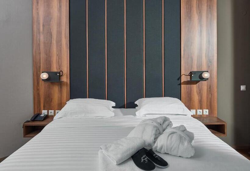 اتاق استاندارد با چشم‌انداز کوهستان, Royal Hotel Thessaloniki