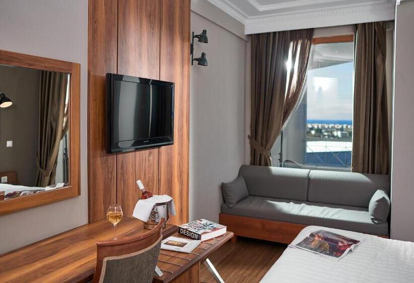 اتاق استاندارد با چشم‌انداز دریا, Royal Hotel Thessaloniki