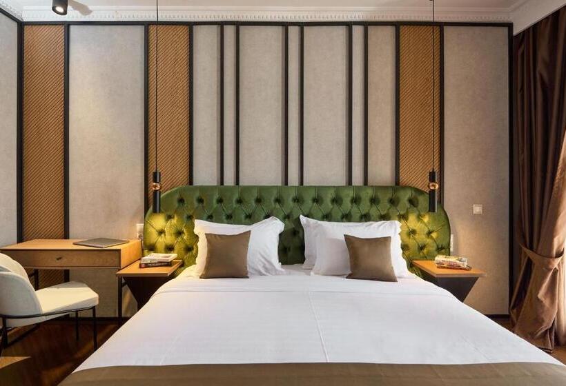 اتاق استاندارد سه نفره, Royal Hotel Thessaloniki