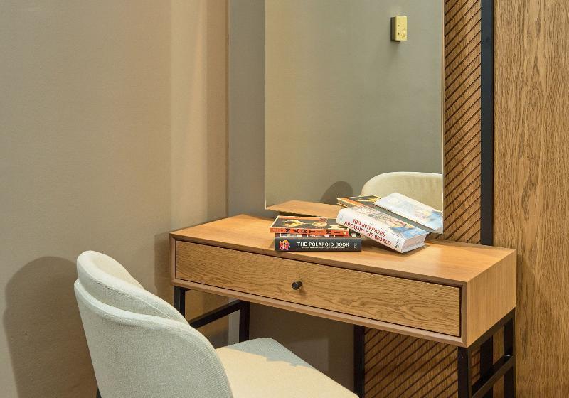 اتاق استاندارد سه نفره, Royal Hotel Thessaloniki