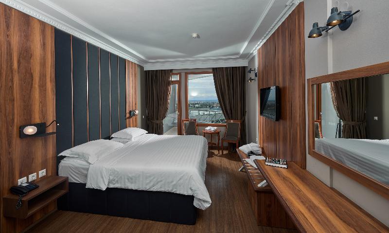 اتاق استاندارد با چشم‌انداز دریا, Royal Hotel Thessaloniki