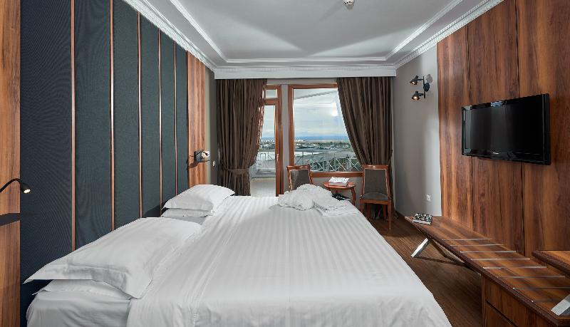 اتاق استاندارد با چشم‌انداز دریا, Royal Hotel Thessaloniki