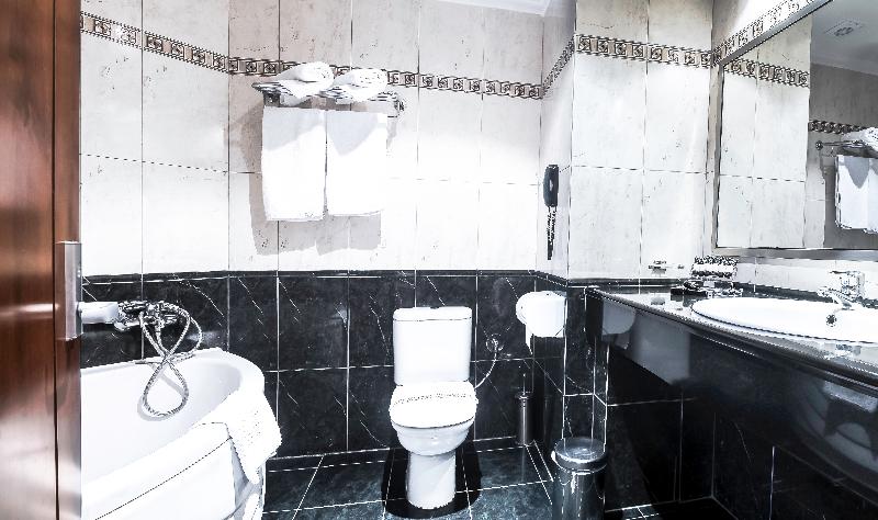 اتاق خانوادگی, Royal Hotel Thessaloniki