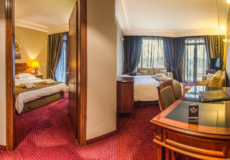 اتاق خانوادگی, Royal Hotel Thessaloniki