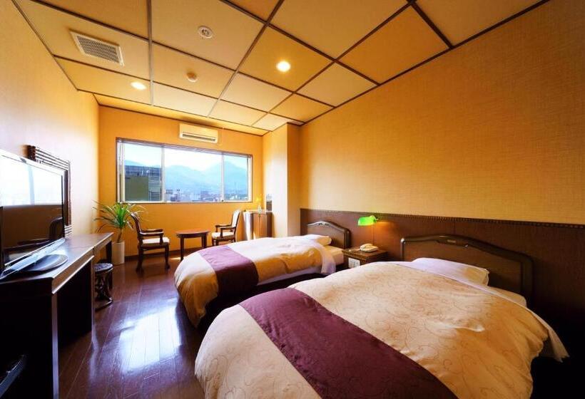 اتاق استاندارد با سرویس بهداشتی مشترک, Tenku Yubo Seikaiso