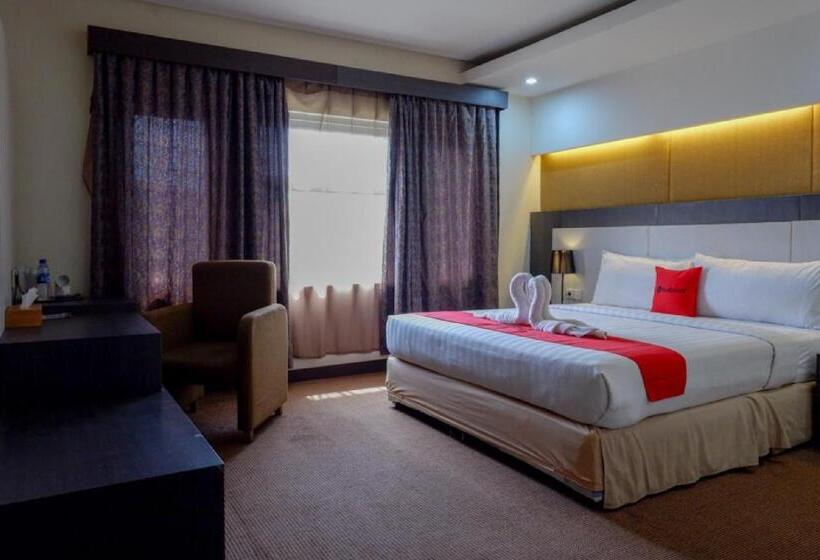 اتاق لوکس, Reddoorz Plus Near Hotel Benua Kendari