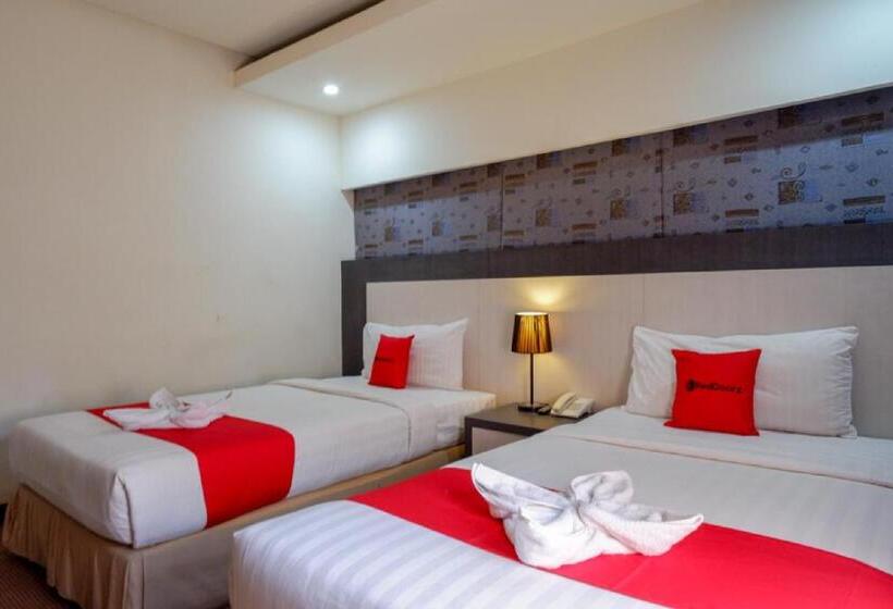 اتاق لوکس, Reddoorz Plus Near Hotel Benua Kendari