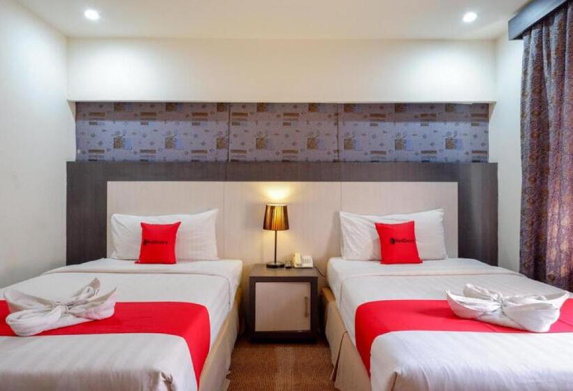 اتاق لوکس, Reddoorz Plus Near Hotel Benua Kendari