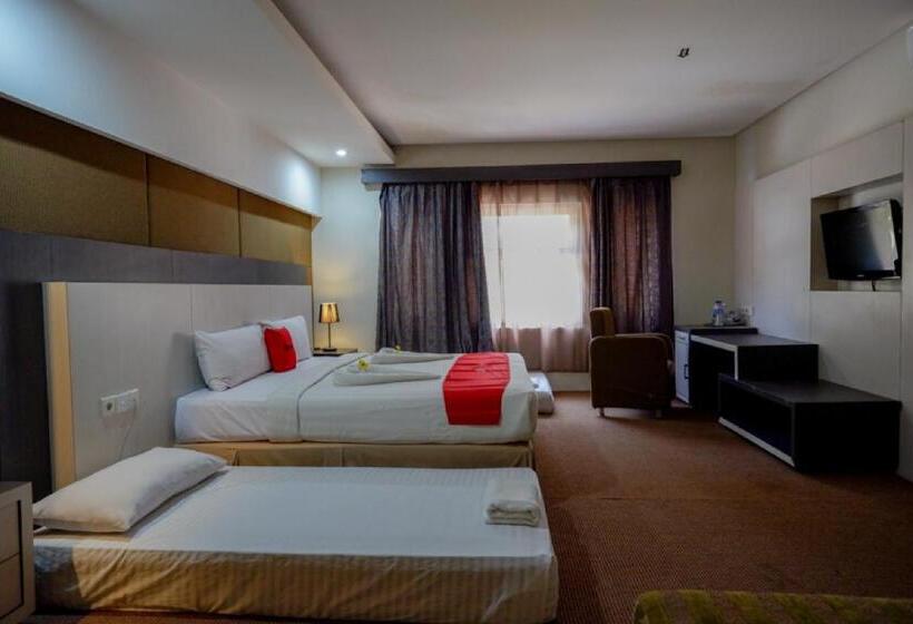 اتاق خانوادگی, Reddoorz Plus Near Hotel Benua Kendari