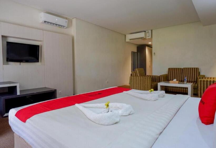 اتاق خانوادگی, Reddoorz Plus Near Hotel Benua Kendari