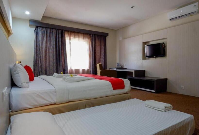 اتاق خانوادگی, Reddoorz Plus Near Hotel Benua Kendari