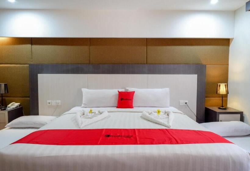 اتاق خانوادگی, Reddoorz Plus Near Hotel Benua Kendari