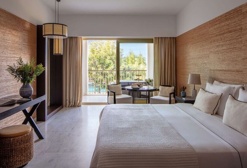 اتاق لوکس با چشم‌انداز استخر, Anantara Vilamoura Algarve Resort
