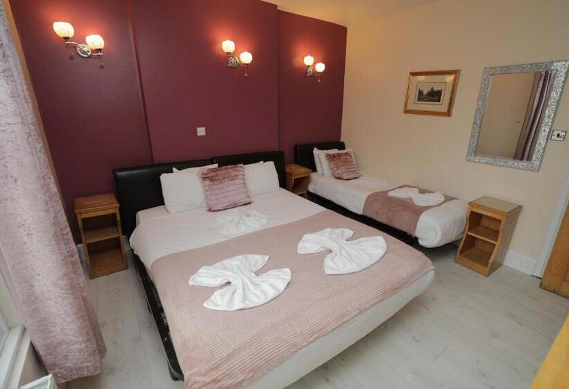 اتاق استاندارد سه نفره, Holland Inn