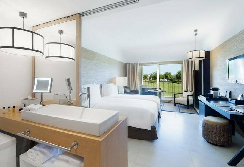 اتاق لوکس با چشم‌انداز باغ, Anantara Vilamoura Algarve Resort