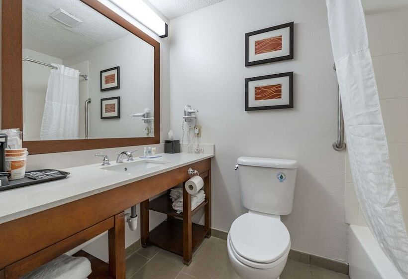 Quarto Estandar 2 Camas Casal, Comfort Inn Airport