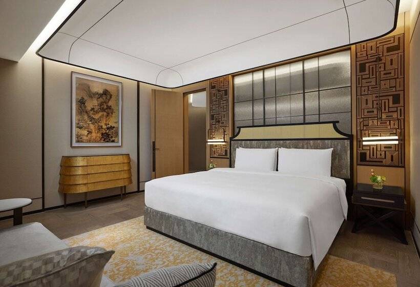 Premium Suite, Conrad Shanghai