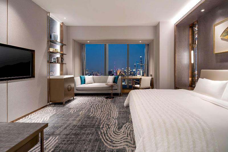 Standard Room with Views, Conrad Shanghai