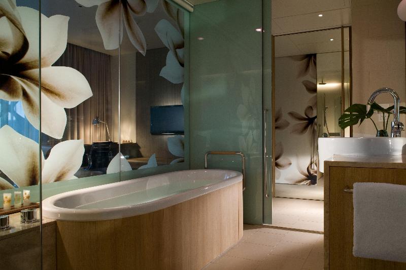 اتاق استاندارد با تخت بزرگ, Crowne Plaza Changi Airport, An Ihg