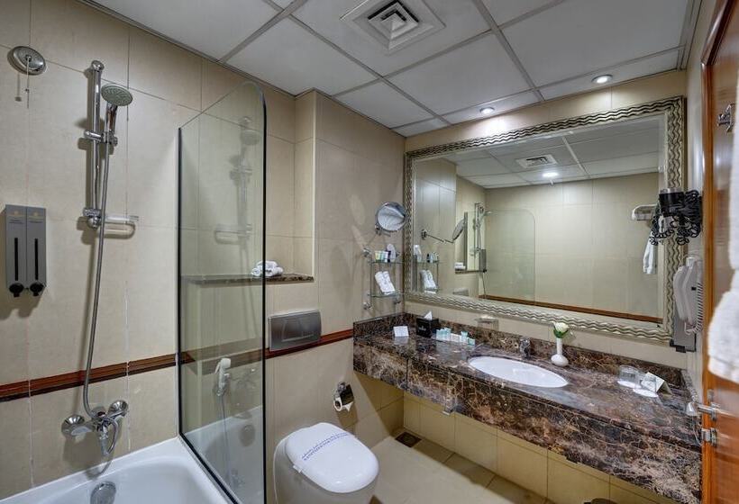 اتاق سوپریور, Golden Tulip Hotel Al  Barsha