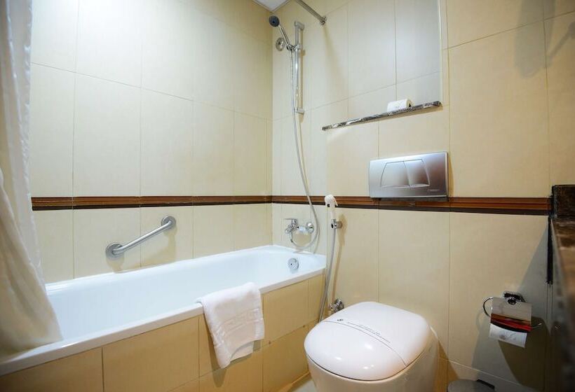 اتاق سوپریور, Golden Tulip Hotel Al  Barsha