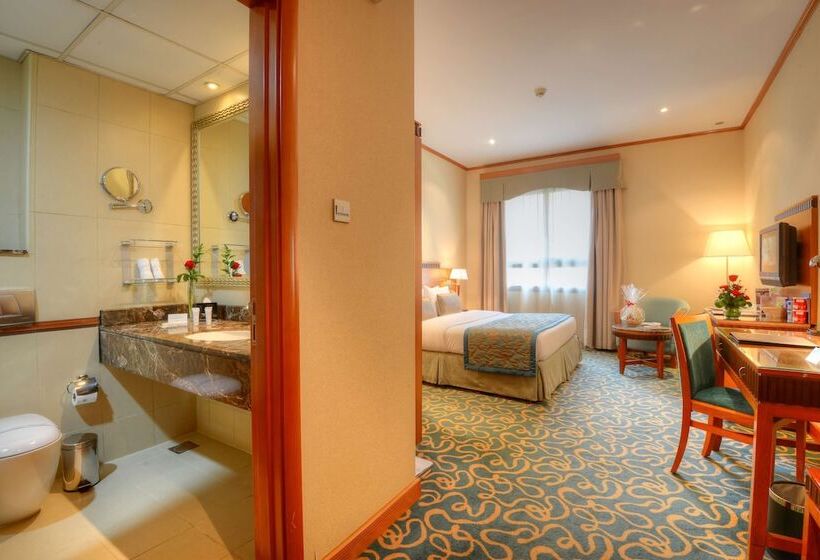 Chambre Supérieure, Golden Tulip Al Barsha