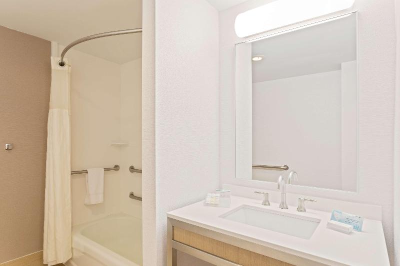 اتاق استاندارد با تخت بزرگ, Hilton Garden Inn Ft. Lauderdale Sw/miramar