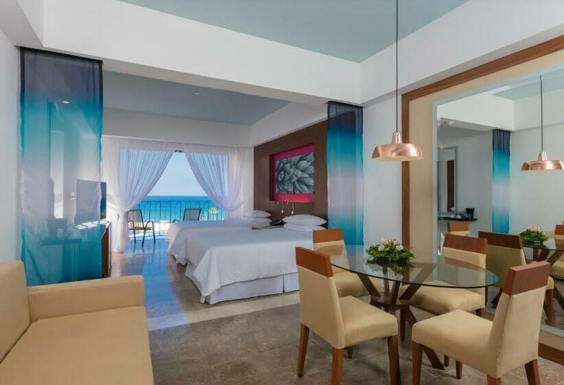 Junior Suite Cama King, Krystal Grand Los Cabos   All Inclusive