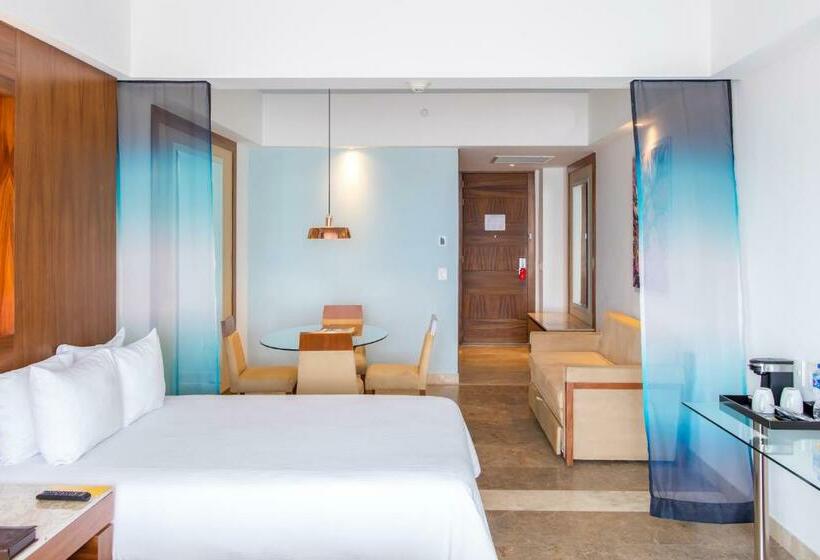 سوئیت جونیور با تخت بزرگ, Krystal Grand Los Cabos - All Inclusive