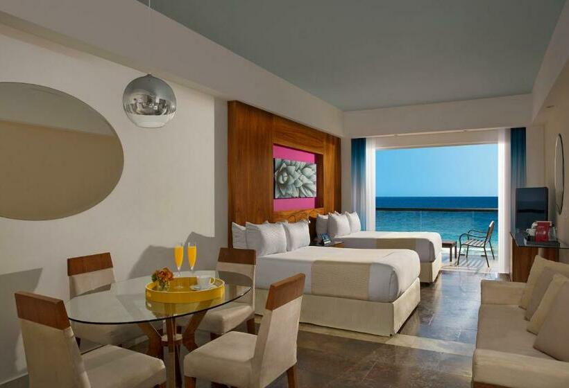 Junior Suite Cama King, Krystal Grand Los Cabos   All Inclusive