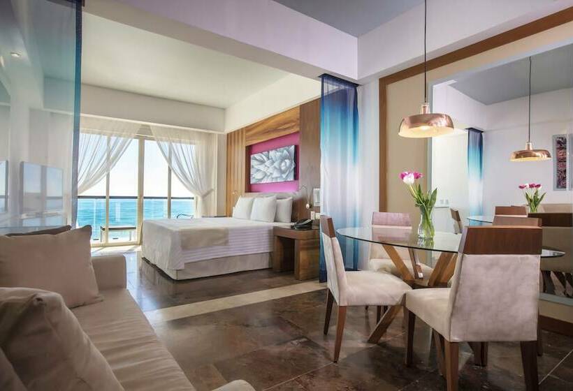سوئیت جونیور با تخت بزرگ, Krystal Grand Los Cabos - All Inclusive