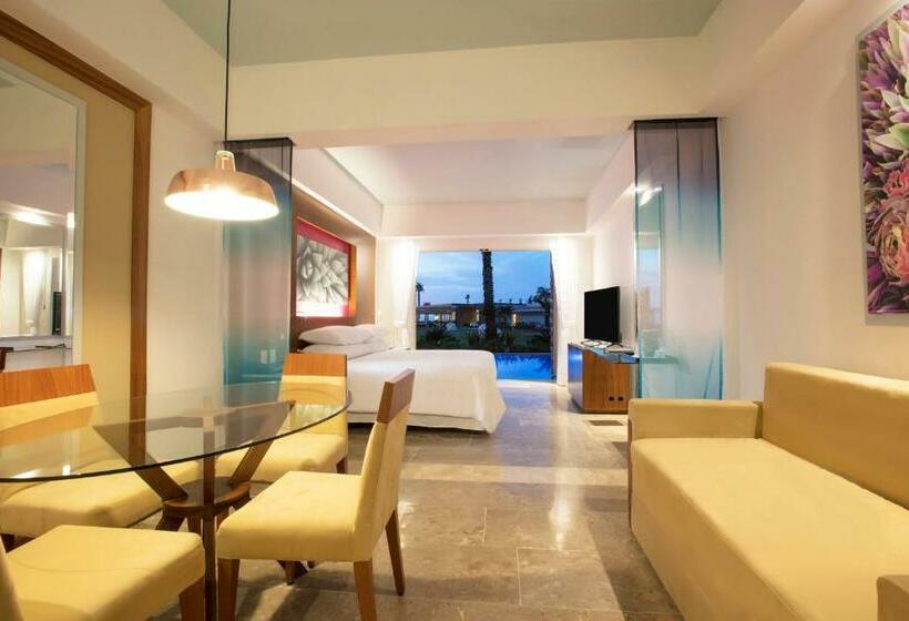 Junior Suite, Krystal Grand Los Cabos   All Inclusive