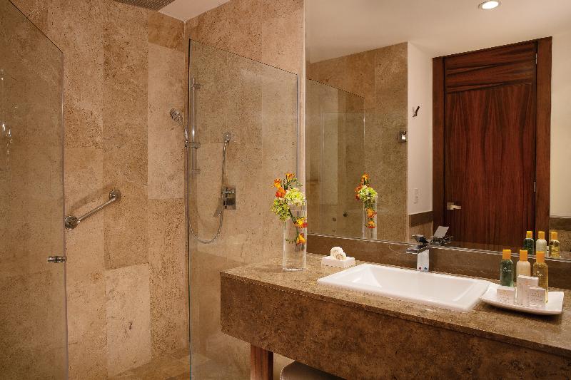 سوئیت جونیور با تخت بزرگ, Krystal Grand Los Cabos - All Inclusive