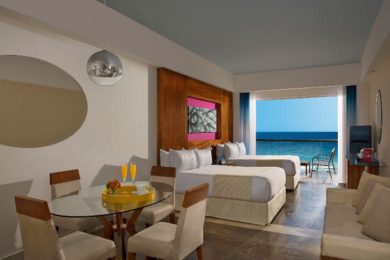 سوئیت جونیور با تخت بزرگ, Krystal Grand Los Cabos - All Inclusive