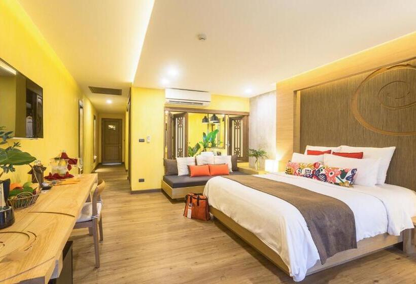 Deluxe Room with Balcony, New Star Beach Resort