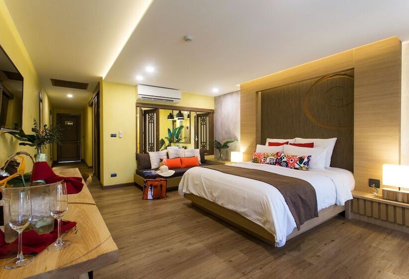 Deluxe Room with Balcony, New Star Beach Resort