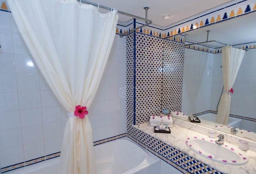 اتاق خانوادگی, Odyssee Resort and Thalasso