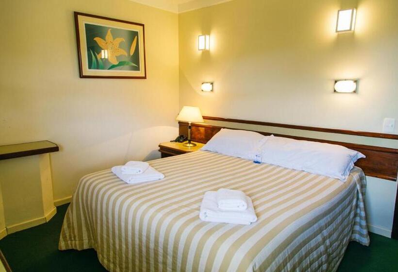 سوییت, Plaza Inn Week Inn