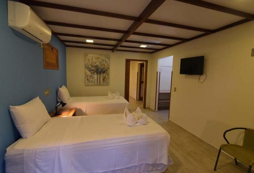 带阳台标准四人间, Porto Preguiças Resort