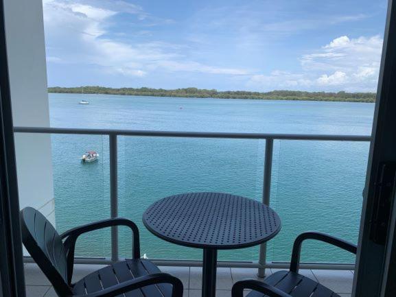 اتاق استاندارد با چشم‌انداز رودخانه, Ramada Hotel & Suites By Wyndham Ballina Byron