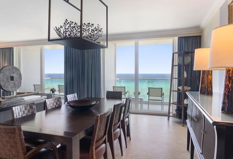 سوییت با چشم‌انداز دریا, Hilton Rose Hall An All Inclusive Resort