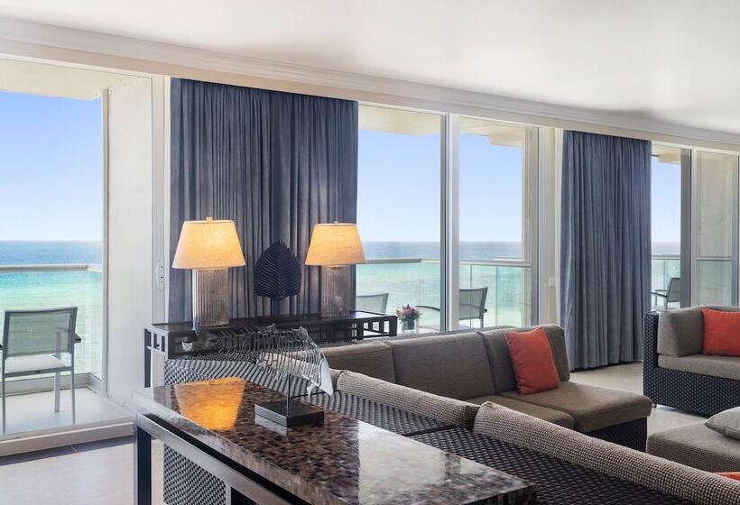 سوییت با چشم‌انداز دریا, Hilton Rose Hall An All Inclusive Resort