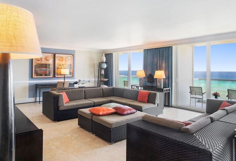 سوییت با چشم‌انداز دریا, Hilton Rose Hall An All Inclusive Resort
