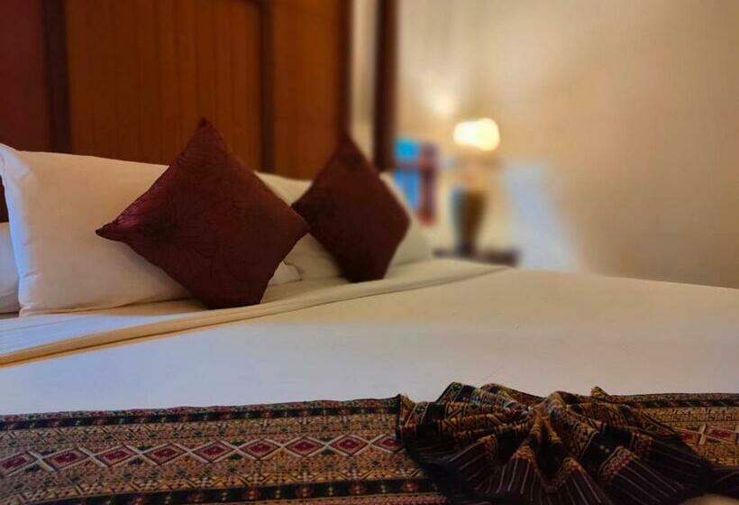 اتاق لوکس, Teak Garden Resort, Chiang Rai