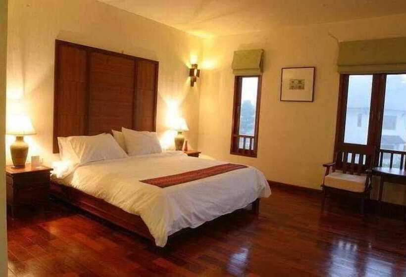 اتاق لوکس, Teak Garden Resort, Chiang Rai