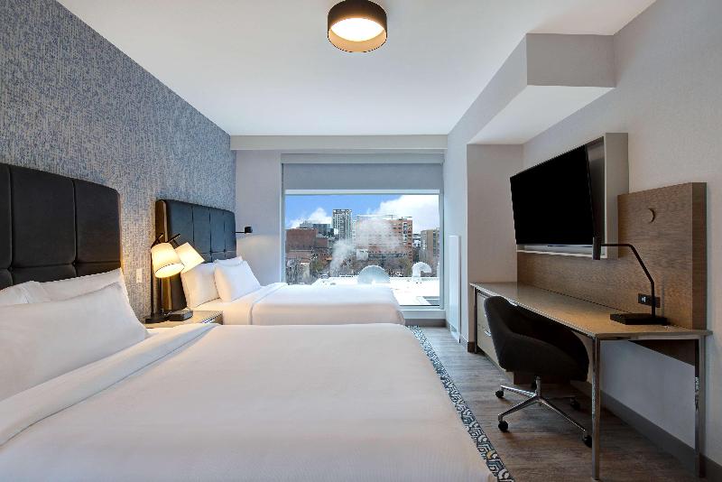 اتاق استاندارد با تخت دو نفره بزرگ برای معلولان, Hampton Inn By Hilton Montreal Downtown