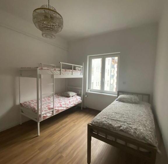 اتاق کلاسیک چهارنفره, Rooms Miklošičeva