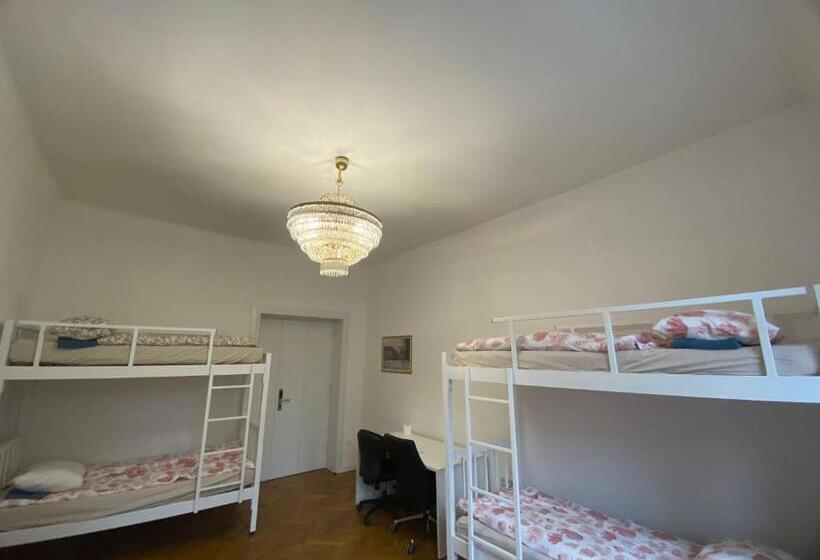 اتاق پنج‌تخته استاندارد, Rooms Miklošičeva